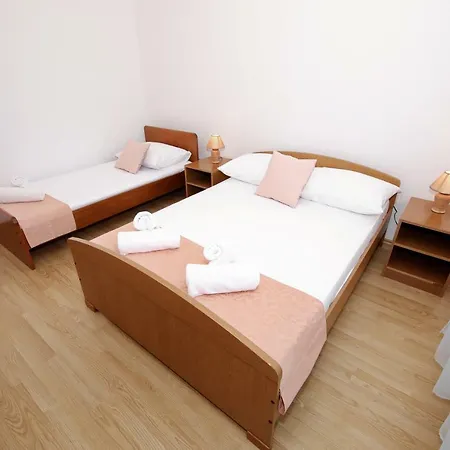 Laura Apartment