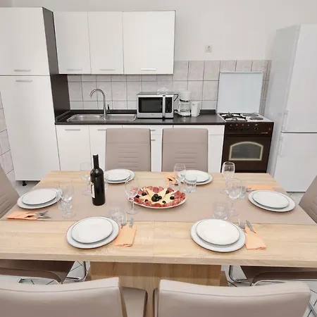 Apartment Laura Pridraga